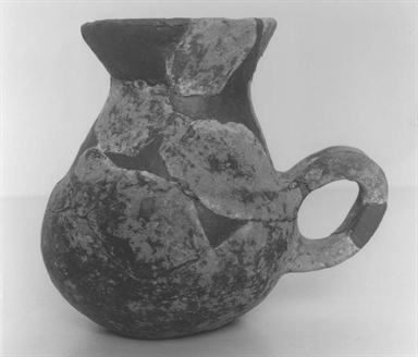 Brocca a collo distinto